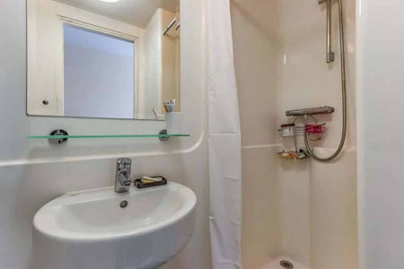 3/4 Bed Standard Ensuite - Photo 5