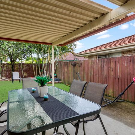 Family Home! - Photo 3