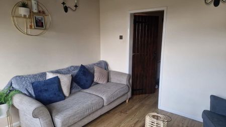 2 bedroom terraced house to rent - Photo 5