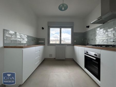 Location Appartement 2 pièces 45m² ANGERS 49100 - Photo 2