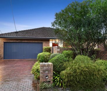 22 Sylverly Grove, Caulfield VIC 3162 - House For Rent | Domain - Photo 4