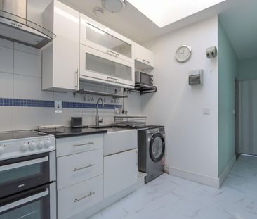 Harford Drive, Watford, Hertfordshire, WD17 - Photo 3