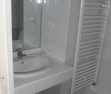 Location appartement t1 bis 2 pièces 26 m² à Rodez (12000) Centre A... - Photo 6