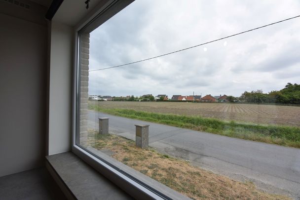 Ruime HOB in groene omgeving - net geschilderd - Photo 1