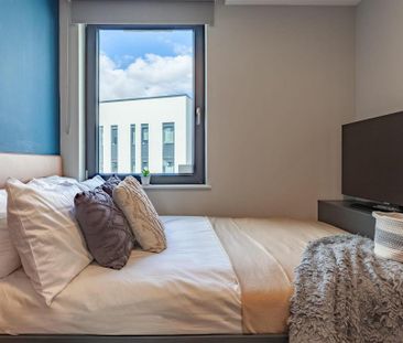 1 bedroom in a flat share to rent - Photo 4