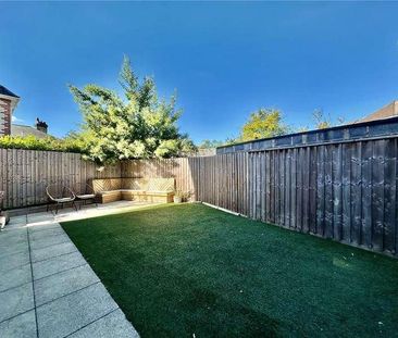 Alexandra Road, Poole, Dorset, BH14 - Photo 2
