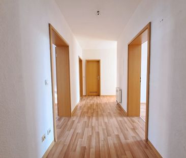 ++ Charmante Altbauwohnung mit Balkon und Stellplatz ++ - Foto 2