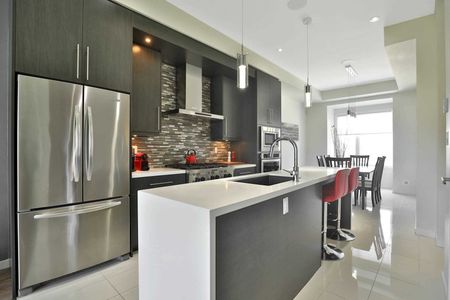 For Lease - 286 Vellwood Common, Oakville, Ontario - Photo 3