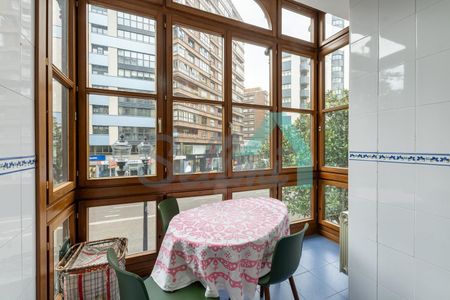 Piso de alquiler en Álvarez Garaya, Barrio del Centro - Photo 4