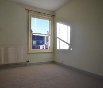 2 bedroom Terraced House To Let - Photo 5