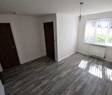 3 bedroom House To Let Total Size: 1238 SQ FT - Photo 3