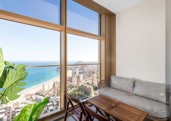 Stunning Flat with Sea Views in Poniente Beach