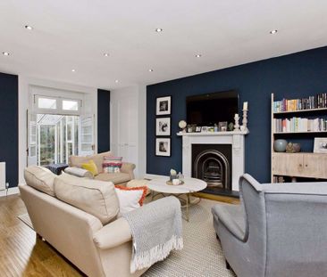 Room in a Shared Flat, Carlton Terrace, EH7 - Photo 1