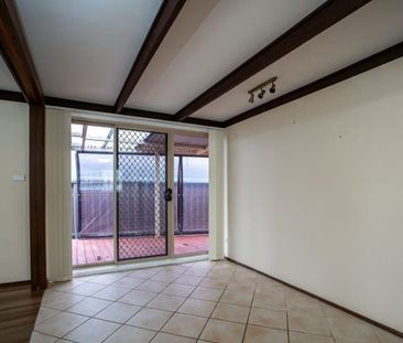 318 Parkland Crescent, Lavington - Photo 5