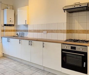 Churchfield Road, Aldgate, W3 - Photo 6