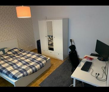 Helles, möbliertes WG-Zimmer an der Münchner Freiheit - Photo 5