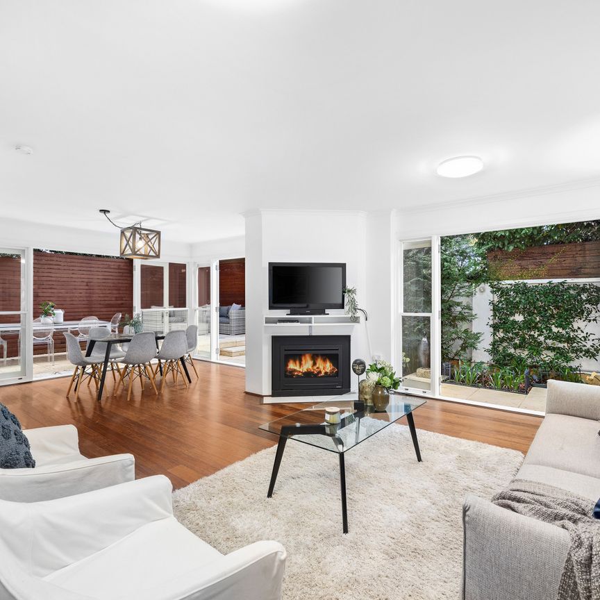 Private Three Bedroom Townhouse in the Heart of Cammeray - Photo 1