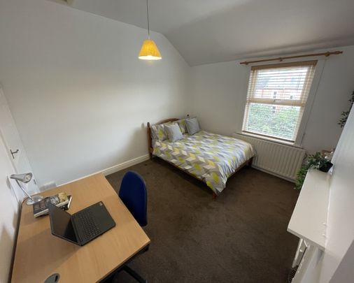 5 Bedrooms, 27 Carmelite Road – Student Accommodation Coventry - Photo 1