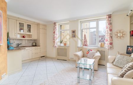 Warszawa, Śródmieście, Warszawa, Śródmieście, Senatorska - Фото 3