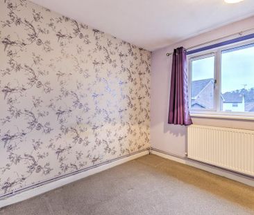 2 bedroom semi-detached house to rent - Photo 4