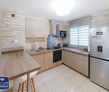 Location Appartement 3 pièces 63m² LA POSSESSION 97419 - Photo 2