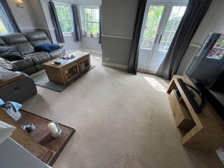 4 bedroom detached house to rent - Photo 4