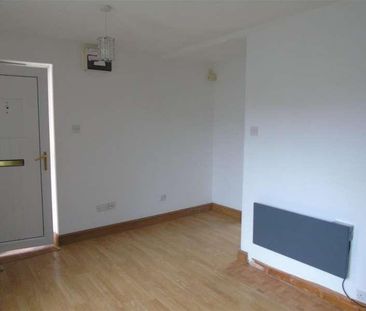 Foster Close, Aylesbury, HP20 - Photo 6