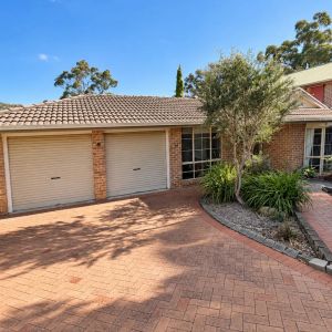 Comfortable Family Living in a Peaceful Blaxland Location! - Photo 3