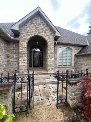 For Lease - 6 Fox Run Road Unit# Upper, Puslinch, Ontario - Photo 1