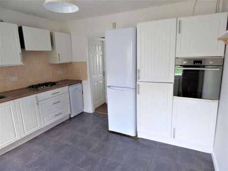 Leatherhead, KT22 - Photo 5
