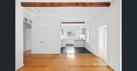 Charming Family Home in Prime Thornbury Location - Photo 3