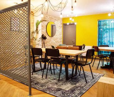 Studio Silver - Photo 5