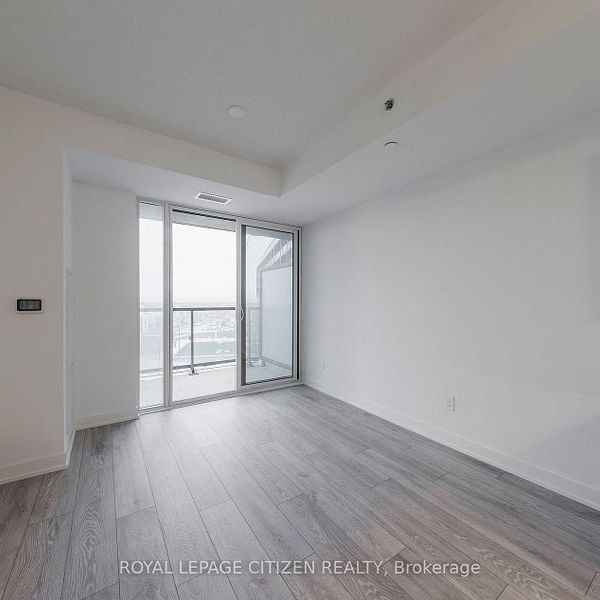 For Lease - 3200 Dakota Common N/A Unit# B418, Burlington, Ontario - Photo 1