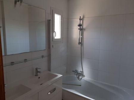 Villa - Photo 3