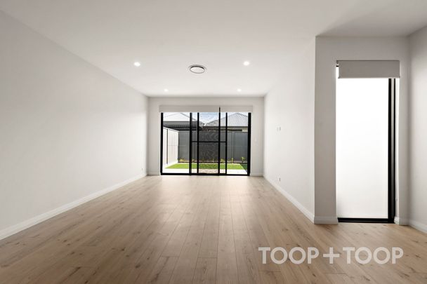 Modern Living Minutes from the CBD - Photo 1