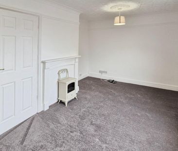 2 bedroom Flat To Let Total Size: 700 SQ FT - Photo 1