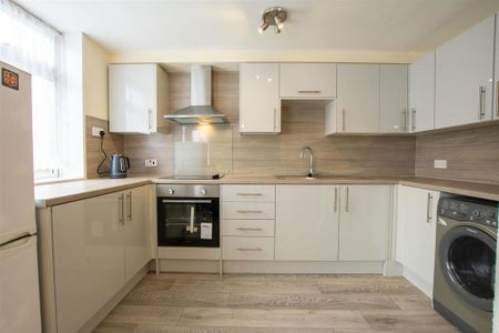 2 bedroom apartment to rent - Photo 5