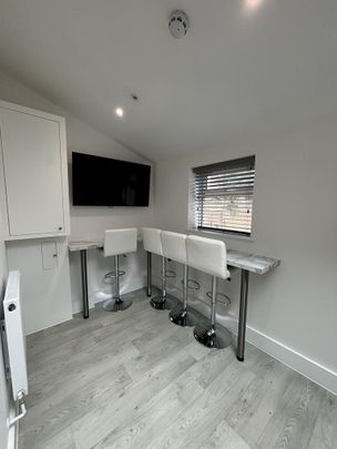 7 bedroom terraced house to rent - Photo 1