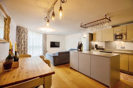 2 Bed Flat, Heligan House, SE16 - Photo 2