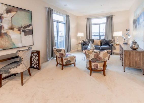 South Carriage Place - Photo 1