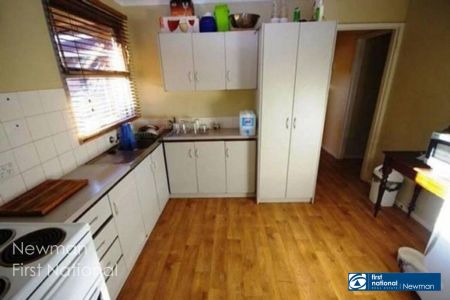 4 BEDROOMS, GOOD LOCATION - Photo 4
