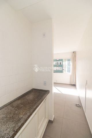 Kitnet com 1 quarto e 26m² para alugar em Centro Histórico, Porto Alegre. - Photo 2