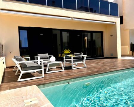 THREE-BEDROOM VILLA – ORIHUELA COSTA - Photo 4