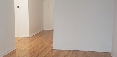 5 ½ Chauffage Et Eau Chaude Inclus - Photo 2