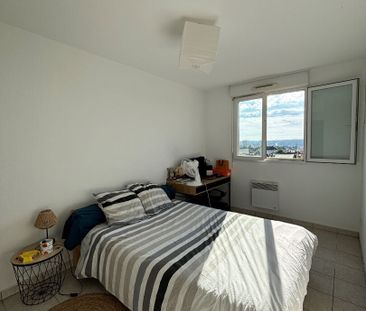 RUE AUGUSTE RENOIR, T2 de 39.92 m² avec balcon et place de parking ! - Photo 2