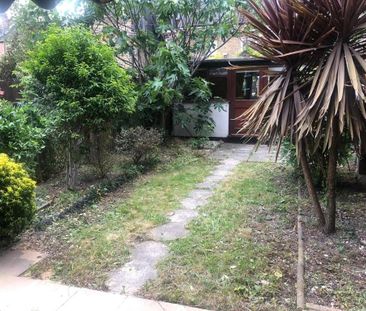 Room in a Shared House, Ashmount Road, N15 - Photo 3