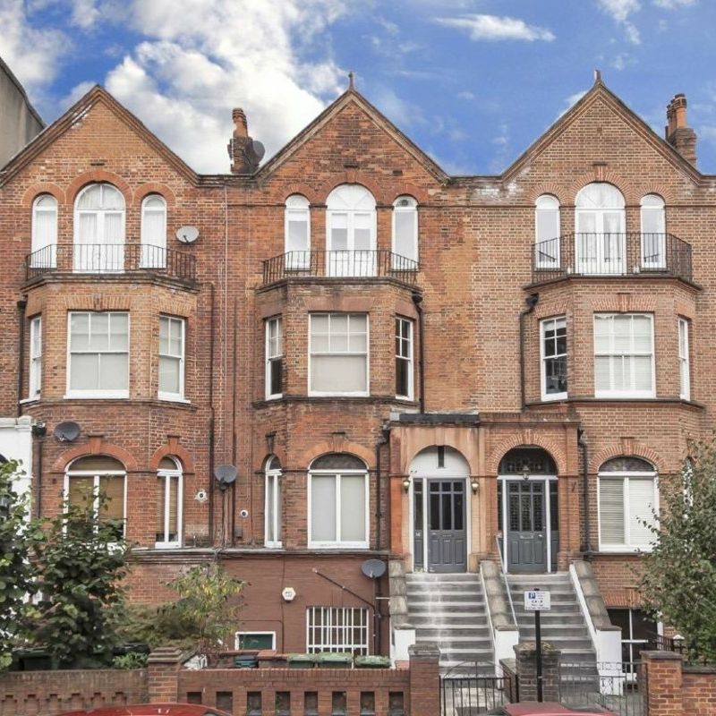 Greencroft Gardens, NW6, London - Photo 1