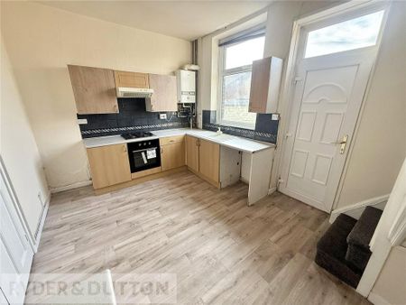 2 bedroom end of terrace house to rent - Photo 3