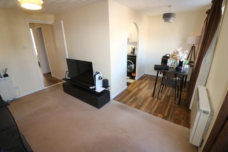 2 bedroom apartment to rent - Photo 3