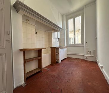 Location appartement Marseille 5ème (13005) - Photo 2